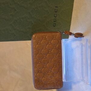 Gucci Tan Leather Wallet with Bamboo Tassel‎